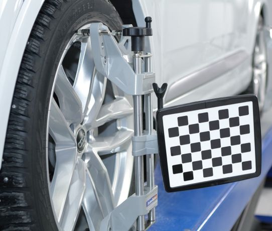 Легковой комплект для сход-развала Техносоюз до 24 дюйма F4D4+7202 KAB грузоподъемность 4т