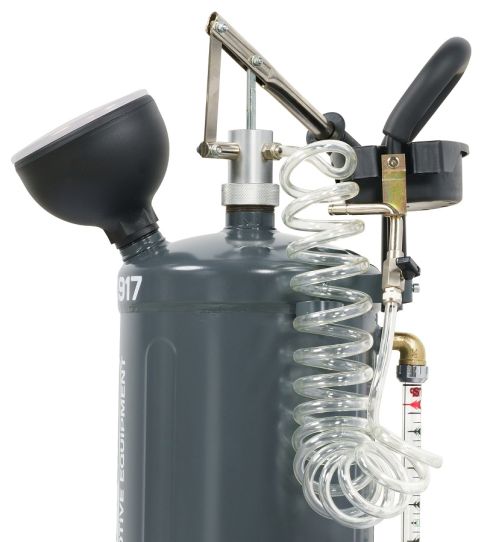 Нагнетатель масла ручной 30 л, KraftWell KRW1917