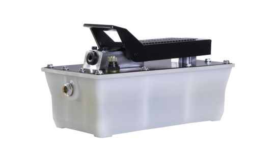 Пневмогидравлический насос ножной 2.3 л KraftWell KRWPP23