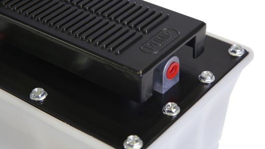 Пневмогидравлический насос ножной 2.3 л KraftWell KRWPP23