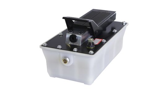 Пневмогидравлический насос ножной 2.3 л KraftWell KRWPP23