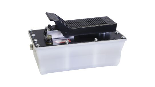 Пневмогидравлический насос ножной 2.3 л KraftWell KRWPP23