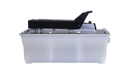 Пневмогидравлический насос ножной 2.3 л KraftWell KRWPP23