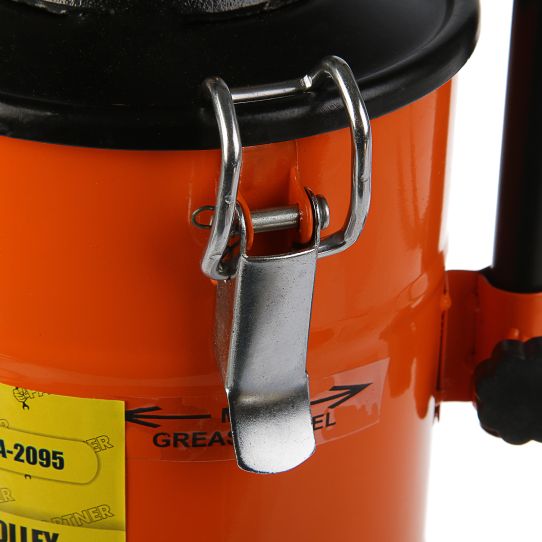 Нагнетатель смазки ручной с емкость 5 л и раздаточным шлангом 2 м, производительно 0.23 л/мин Partner PA-2095