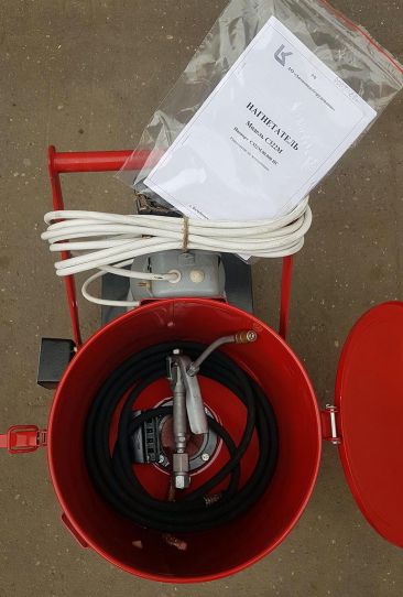 Нагнетатель смазки для бочек на 25 л С-321М, электрический, с мощностью двигателя 0.55 кВт