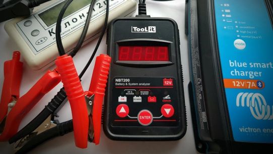 Тестер аккумулятора цифровой 12В AGM Gel VRLA, нагрузка до0 1440 А, кислотоустойчивый корпус GYS NBT 200 024168