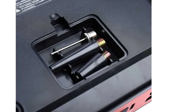 Бустер с компрессором 10 бар и максимально пусковым током 450А, Power Bank 12Ач, Li-Ion 12000мАч, с фонариком и дисплеем GTE-P150