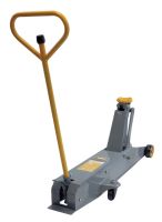 Подкатной гидравлический домкрат до 10 тонн, 160-685мм с педалью Winntec Y421000 Подкатной гидравлический домкрат до 10 тонн, 160-685мм с педалью Winntec Y421000