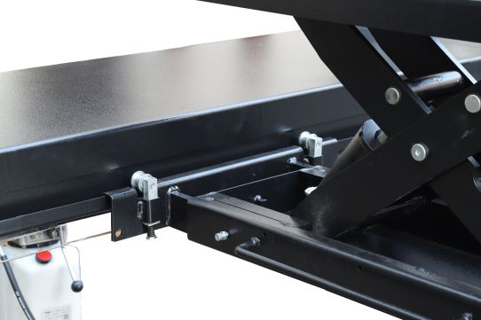 Четырехстоечный подъемник электрогидравлический 4т 380В KraftWell QUATTRO 4W4.3 с траверсой