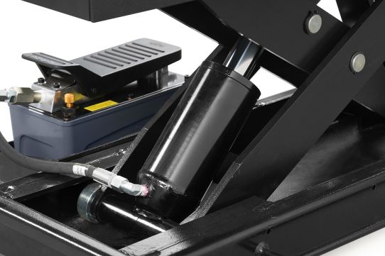 Траверса пневмогидравлическая для 4-стоечных подъемников в яму, 2 т KraftWell KRWJN2P