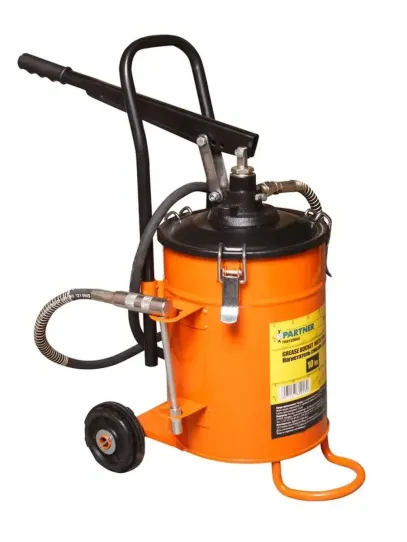 Нагнетатель смазки ручной с емкостью 10 л, шланг 2 м, производительность 7 г/ход, передвижной на колеса Partner PA-2096