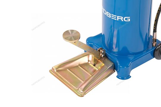 Установка для раздачи густой смазки с ножным приводом 12 л, давление до 250 бар, передвижная Nordberg N5013