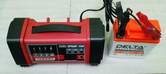 Зарядное устройство Aurora 14708 для 12 и 24 В с питанием от 220 В