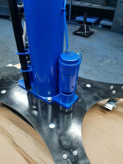 Канавный гидравлический подъемник 15 т, напольный одноштоковый КПП15Р800Ф ARTAZ