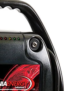 Автономное пусковое устройство 12В, до 1600А, 22000мАч режим Boost, для легковых авто LEMANIA ENERGY P10-1600