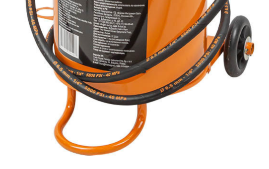 Нагнетатель смазки ручной, емкость 10 л с шлангом 2.1 м и давлением до 345 бар, передвижной на колесах FK-2096 Forcekraft