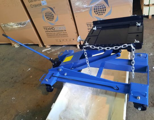 Домкрат трансмиссионный 2т подкатной для кпп Техносоюз ES0704