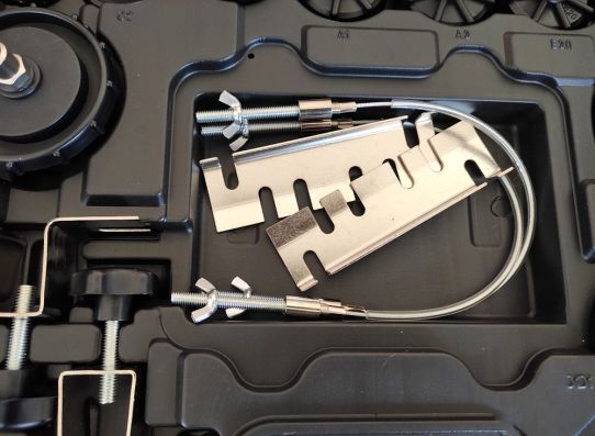 Установка для замены и прокачки тормозной жидкости пневматическая давление 0.7-2.8 бар, емкость 6 л, TA-AC006 AE&T