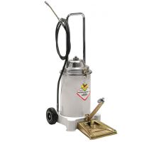 Нагнетатель смазки для бочек ножной на 13 л, выходное давление до 300-350 бар с армированным шлангом 2.5 м RAASM 68113