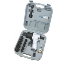 Пневмогайковерт 1/2" 610Нм Elitech 0704.013000 (с набором головок)