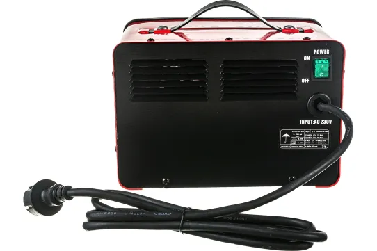 Пуско-зарядное устройство для 12В и 24В аккумуляторов с пусковым током 600А Autostart i620 BestWeld