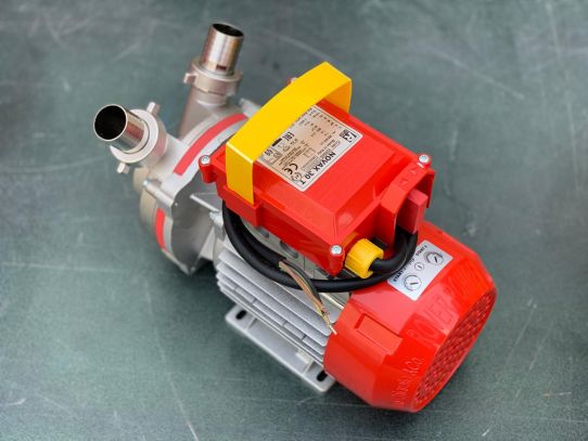 Вихревой насос для перекачки топлива Roverpompe NOVAX 30T_380В 0.75 кВт поверхностный с производительностью 85 л/м 380