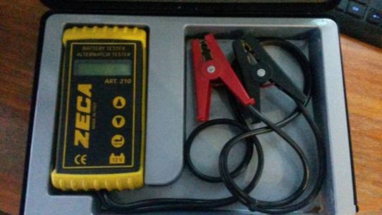 Профессиональный цифровой тестер аккумуляторов и генератора 12В AGM/Gel/VRLA до 160Ач 3000А ZECA 210