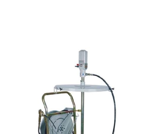 Нагнетатель смазки для бочек на 180-200 л, с пневматическим насосом 800 г/мин и катушкой на тележке Artis 61501948