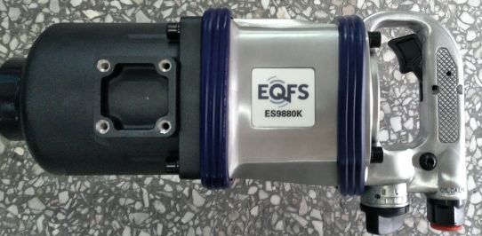 Пневмогайковерт 1" 3300Нм EQFS ES9880K (с длинным валом) (с набором головок)