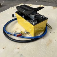 Насос пневмогидравлический МПГ700-0.7-Р-1 для съёмников ТТН Насос пневмогидравлический МПГ700-0.7-Р-1 для съёмников ТТН