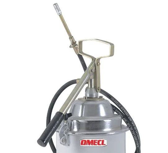 Нагнетатель смазки ручной, емкость 14 л, производительность 0.3 л/мин, передвижной на колесах DMECL K50300