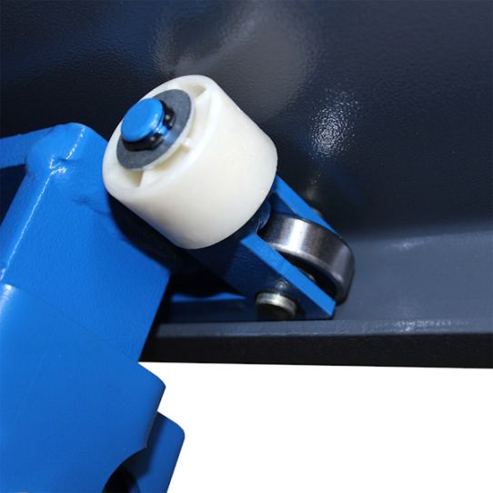 Траверса пневмогидравлическая для ямы, ножничных и четырехстоечных подъемников, 2 т AE&T FA2