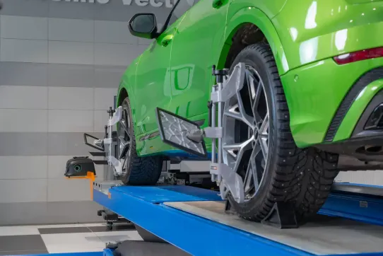 Стенд 3D сход-развал для легковых автомобилей мобильный Техновектор P 7202 MC