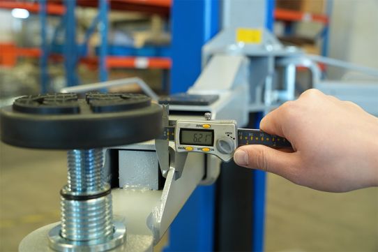 Двухстоечный подъемник Станкоимпорт ПГН2-4.0 (П) 220В 4т, электрогидравлический, 220В, с нижней синхронизацией, 110-1800 мм