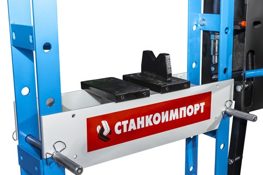 Пресс гидравлический Станкоимпорт SD0822 15т, напольный, с ножным и ручным приводом, сварной рамой