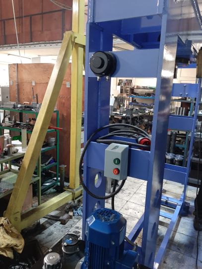 Пресс электрогидравлический ARTAZ ПГ200 200т, напольный