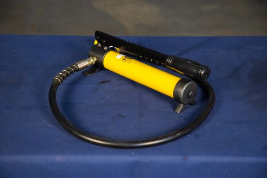 Гидравлический насос односторонний ручной 0.4 л TOR HHB-180