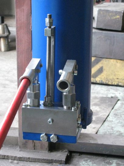 Канавный гидравлический подъемник 10 т, навесной одноштоковый П-114 Е-10 ЧЗАО