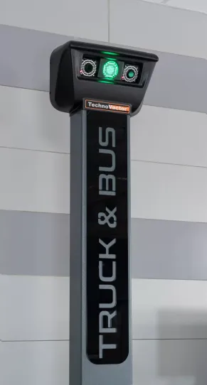 Стенд 3D сход-развал напольный Техновектор P 7204 HTS4 для грузовых автомобилей