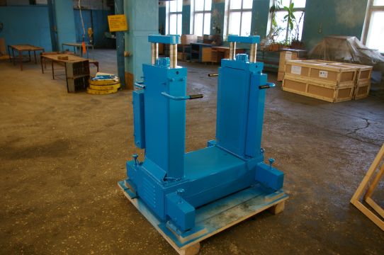 Канавный электромеханический рельсовый двухштоковый подъемник 8 т П-263-01 Автоспецоборудование