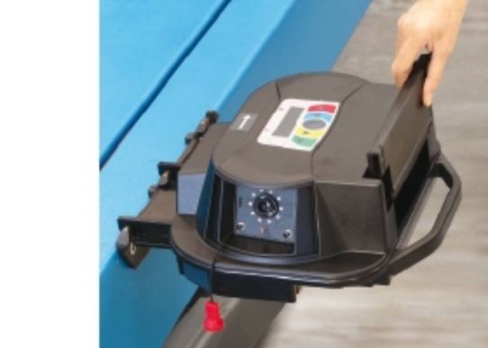 Стенд 3D сход-развал напольный Ravaglioli RAVTD3000.B для легковых автомобилей