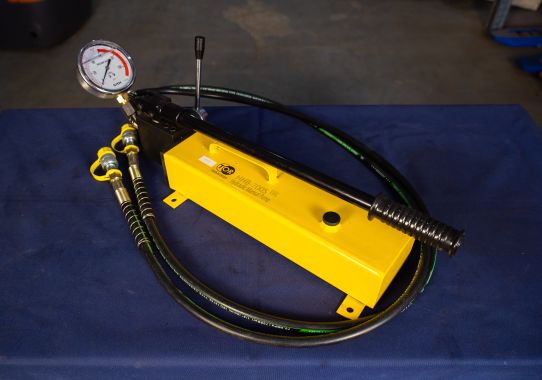 Гидравлический насос двусторонний ручной 3.5 л TOR HHB-700S