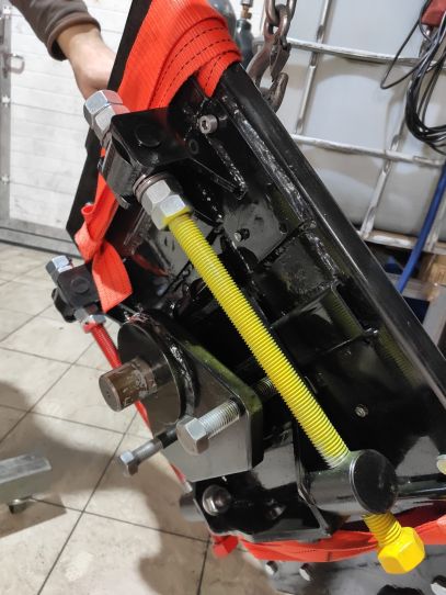 Агрегатная площадка для ямных подъемников 1 т. АП1000-1