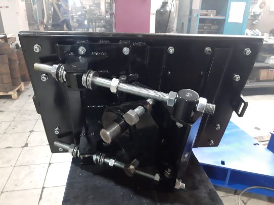 Агрегатная площадка для ямных подъемников 1 т. АП1000-1