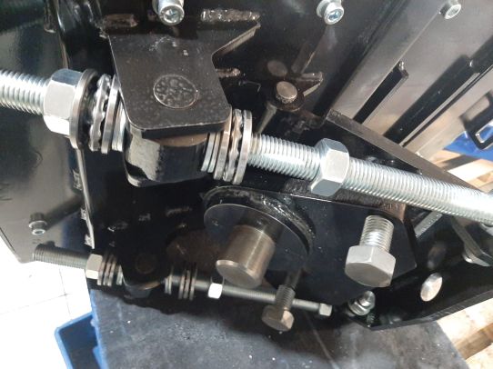 Агрегатная площадка для ямных подъемников 1 т. АП1000-1