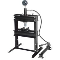 Гидравлический пресс 12 тонн гаражный Rock FORCE RF12001 ручной привод Гидравлический пресс 12 тонн гаражный Rock FORCE RF12001 ручной привод