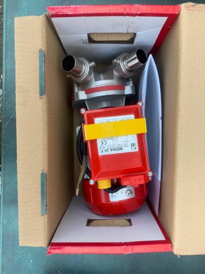 Вихревой насос для перекачки топлива Roverpompe NOVAX 30T_380В 0.75 кВт поверхностный с производительностью 85 л/м 380