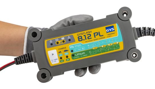 Зарядное устройство для аккумуляторов 12В 8А с десульфатацией и защитой IP65 GYS 029385