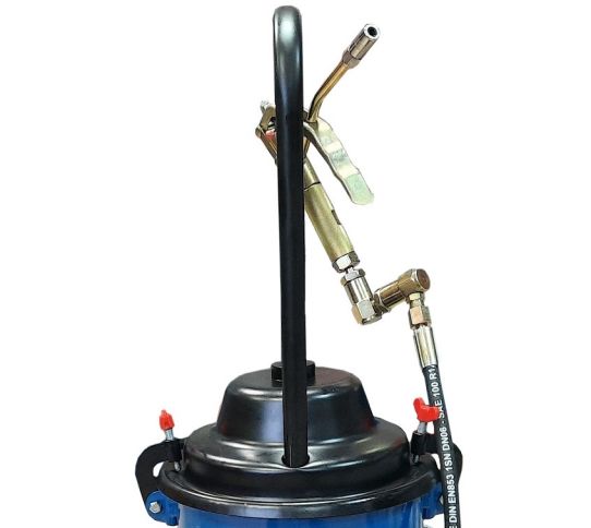 Нагнетатель смазки ножной с емкостью 13 л, выходным давлением до 400 бар, производительность 350-400 г/мин EQFS ES-60400