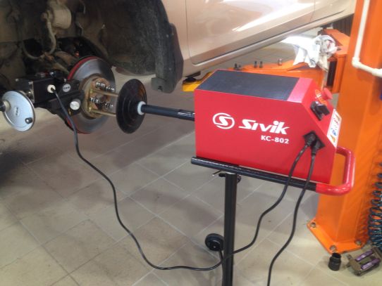 Станок для проточки тормозных дисков БЕЗ снятия Sivik КС-802 для легковых авто